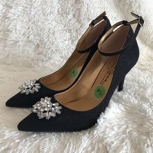 NWT Badgley Mischka Black Sparkly Heels 9.5